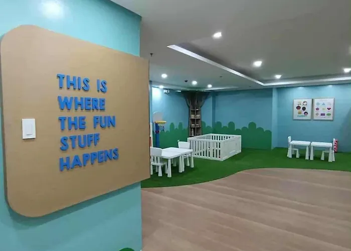 Sunshine100pioneermmandaluyong Poolgymbilliardsplaygroundtvwifi Manila